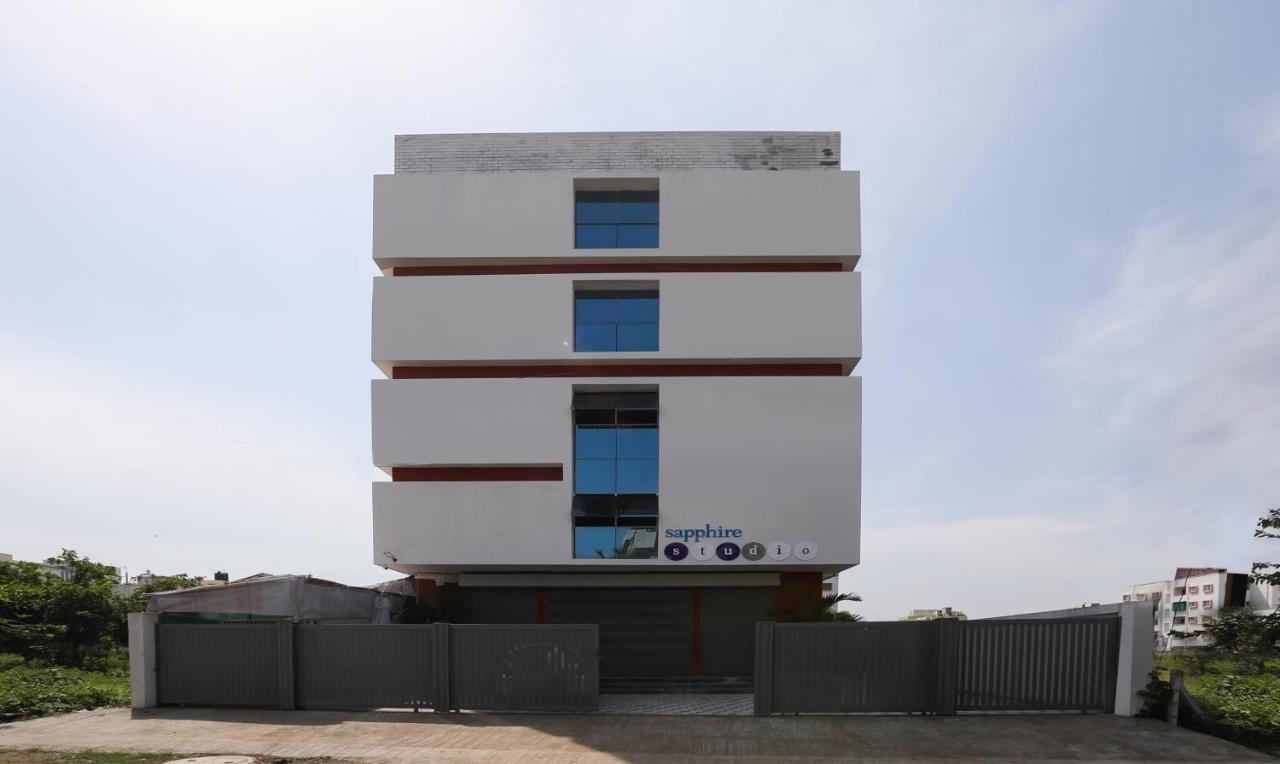 Treebo Sapphire Studio Nášik Exteriér fotografie